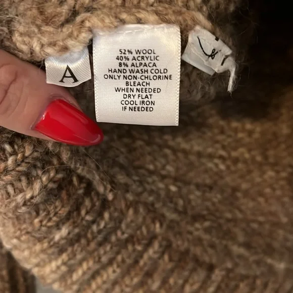 Loft Ann Taylor Sweater - Picture 2 of 2